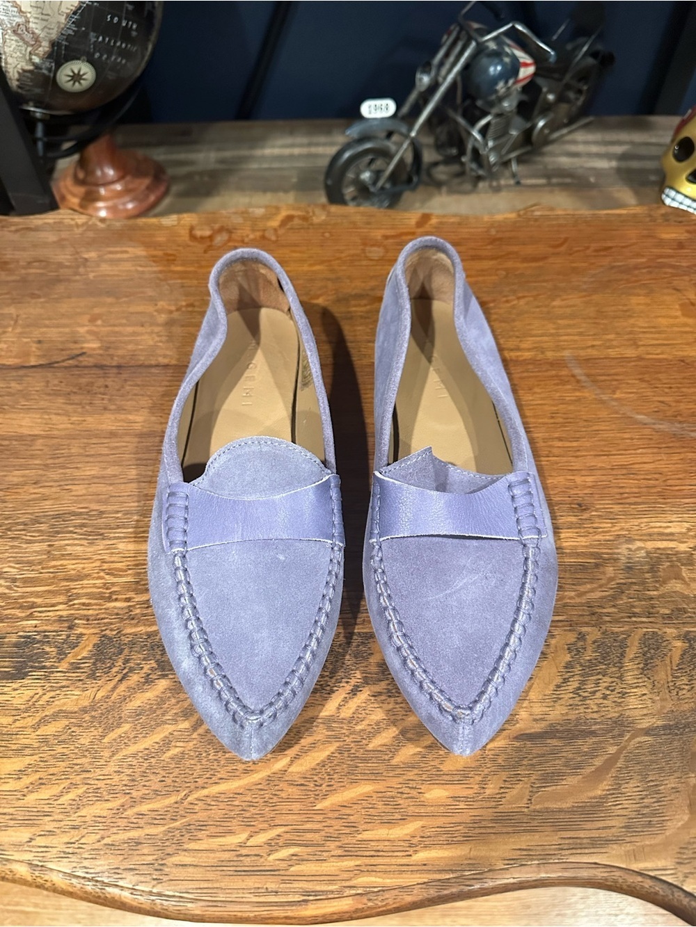 Women’s M.Gemi Suede Pointed Loafers in Lavender - Unbranded